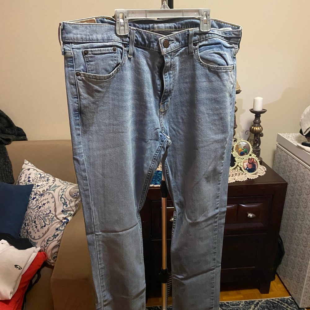 Men’s hollister light wash jeans